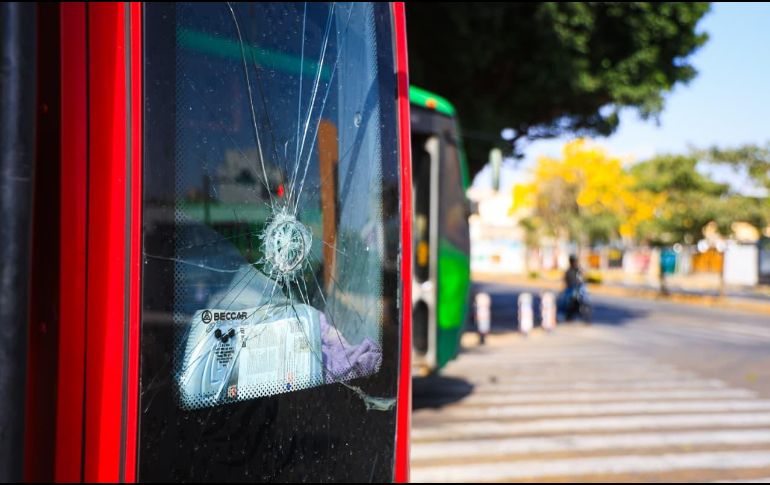 Los sujetos presuntamente habrían participado en la quema de vehículos para el bloqueo de vías de circulación en la Zona Metropolitana de Guadalajara. EL INFORMADOR/ J. Acosta