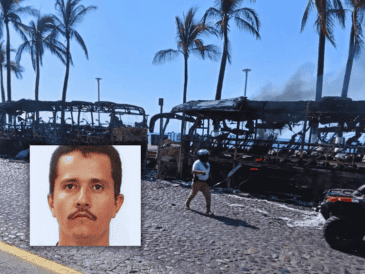 Puerto Vallarta fue escenario de quema de comercios y vehículos, tras la caída de "El Mencho". FACEBOOK / Gobierno Municipal de Puerto Vallarta