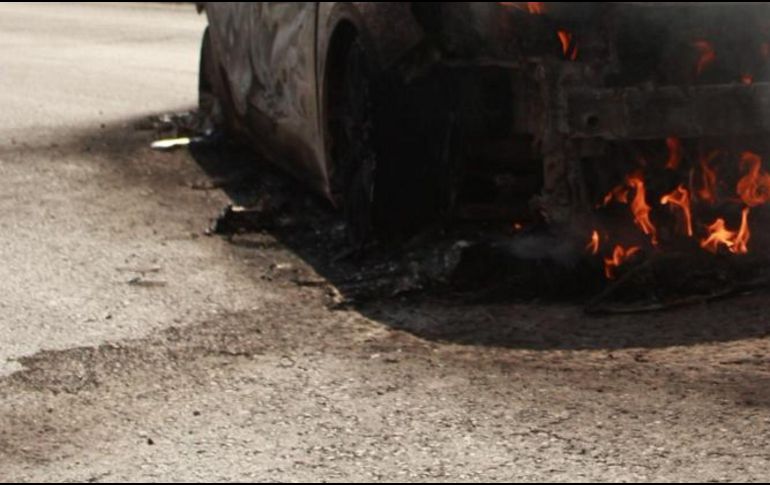 En el sitio, se reporta un vehículo, por lo menos, que fue incendiado al mediodía de este lunes. EL INFORMADOR / ARCHIVO