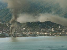 Fotografía muestra las reacciones violentas registradas en Puerto Vallarta el día de ayer por abatimiento de Nemesio Oseguera Cervantes, alias 