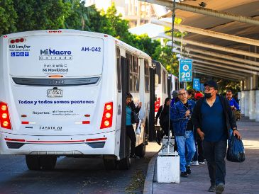 A partir de mañana martes se retomarán, de manera ordenada, todas las actividades comerciales e industriales en Jalisco. EL INFORMADOR / J. Acosta