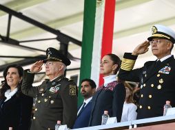 El secretario de la Defensa Nacional, Ricardo Trevilla Trejo, destacó que la primera conmemoración del Día de la Bandera estuvo a cargo de la Defensa en 1940. ESPECIAL