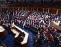 Donald Trump durante el discurso sobre el Estado de la Unión ante una sesión conjunta del Congreso.  EFE/EPA/JIM LO SCALZO