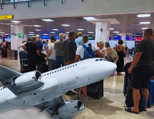Varias aerolíneas habilitaron mostradores adicionales y priorizaron conexiones internacionales en Puerto Vallarta, tras la violencia por la caída de 
