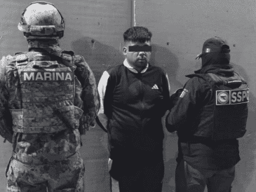 El detenido es identificado como uno de los principales responsables del CNG con fuerte presencia en la región de Tlaxcala. ESPECIAL/@GabSeguridadMX