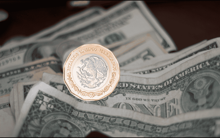 Durante la última semana, el billete verde acumula una caída del 0.22%, y en el balance anual su depreciación alcanza el 14.4%. CANVA