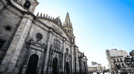 La representación diplomática también actualizó su comunicación para señalar que los aeropuertos de Guadalajara y Puerto Vallarta mantienen operaciones regulares, con servicios disponibles y sin reportes de cierres carreteros instruidos por autoridades locales. EL INFORMADOR / A. Navarro