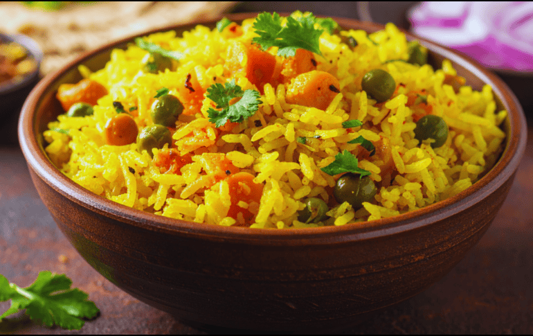 Incluir chícharos en la dieta puede mejorar la salud general y prevenir enfermedades crónicas, como la diabetes y los problemas cardiovasculares. ESPECIAL / CANVA