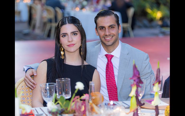 Juanro Velázquez y María Emilia Torres. GENTE BIEN JALISCO / Boda de María Isabel Gradilla y Juan Manuel Fernández