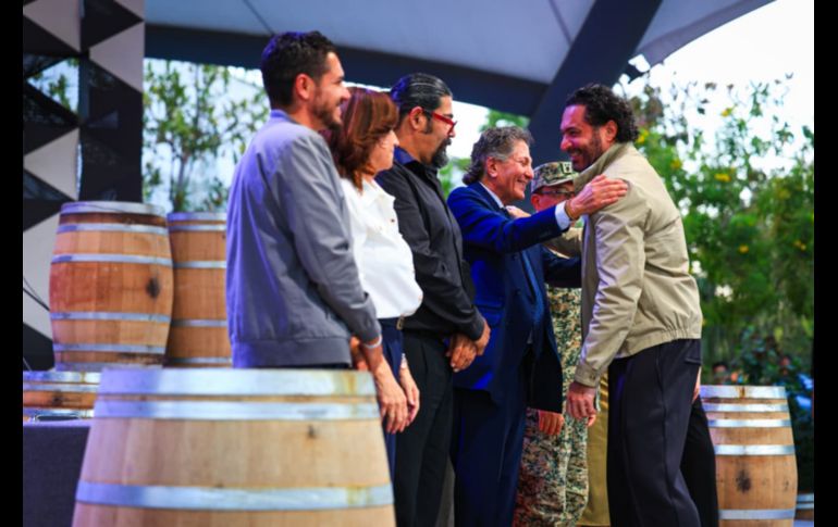 El Gobierno de Zapopan, realizó la entrega de 48 barricas a igual número de creadoras y creadores del municipio, quienes desarrollarán intervenciones plásticas bajo una línea conceptual definida. EL INFORMADOR / J. Acosta