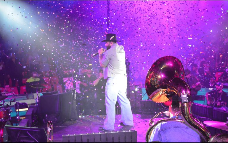 Carín León tendrá dos fecha en el palenque. X/FeriaPuebla