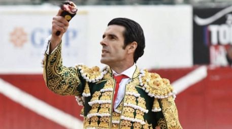 El ibérico repitió la fórmula y salió en hombros del coso de la colonia Monumental. ESPECIAL.