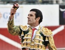 El ibérico repitió la fórmula y salió en hombros del coso de la colonia Monumental. ESPECIAL.