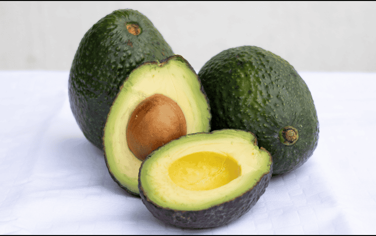 ¿Qué tan cierto es que comer aguacate haga daño? En esta nota te revelamos algunos de sus mitos. ESPECIAL