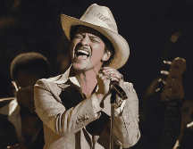 Mars vuelve a pararse frente al micrófono para deleitar a sus fans mexicanos. EFE / ARCHIVO