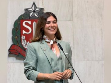 Hoy venimos a compartir con todas y todos ustedes nuestra lucha: la salud como un derecho, no un privilegio: Mónica Magaña, diputada de Movimiento Ciudadano. CORTESÍA