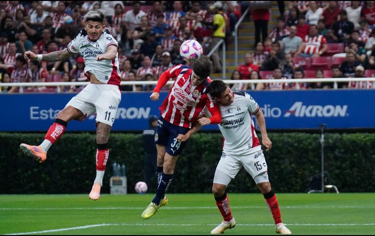 Te compartimos los detalles del pronóstico de la IA para el partido entre Atlas y Chivas de la Jornada 10. Imago7 / ARCHIVO
