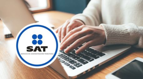El SAT recomienda utilizar el simulador con anticipación para evitar contratiempos. CANVA.