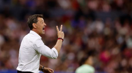 Diego Cocca criticó la poca consistencia en los criterios arbitrales. EFE/F. Guasco