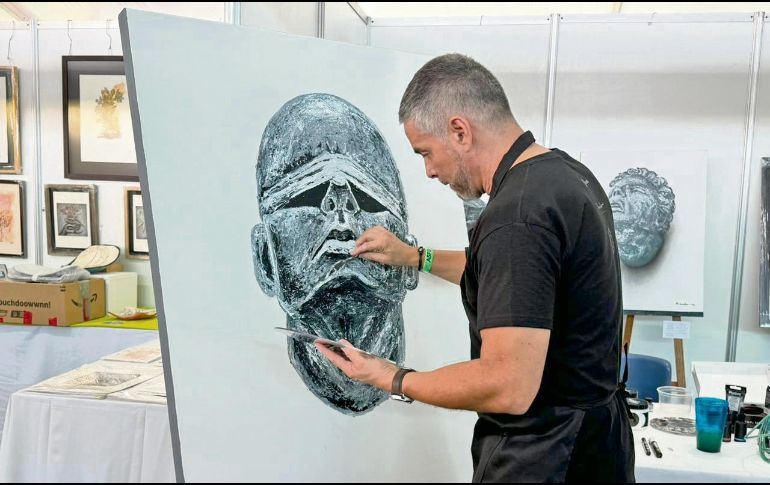 Víctor Haro. El artista invitado del Art Fest 37 realizó una obra en vivo. EL INFORMADOR/H. Navarro