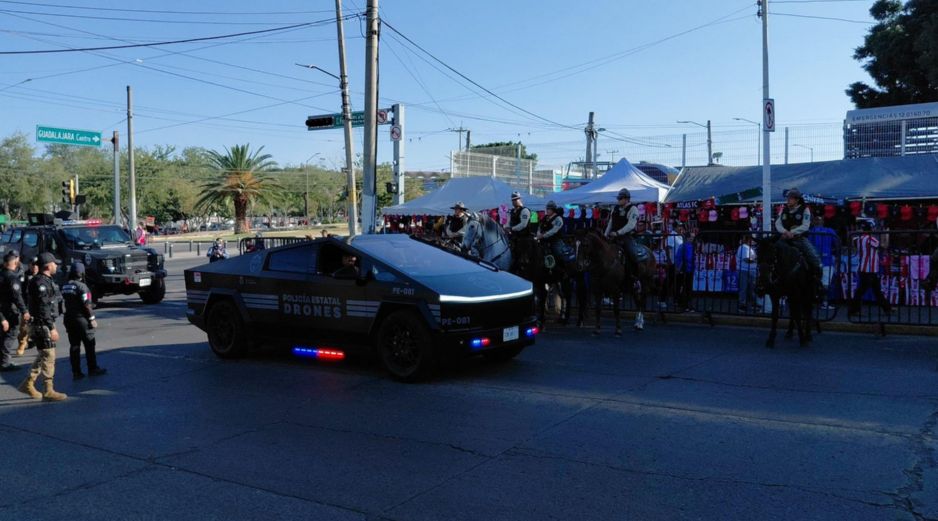 En general, dijo la Comisaría Tapatía, se reportaron cuatro conatos de riña, mismos que fueron dispersados. ESPECIAL/Policía de Guadalajara