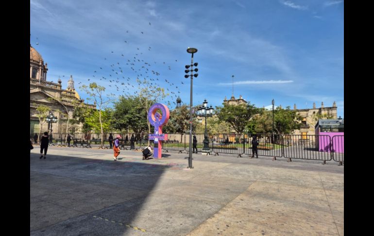 Cientos de mujeres se dieron cita en la Glorieta de las y los Desaparecidos para exigir justicia y alto a la violencia. EL INFORMADOR / R. Bobadilla