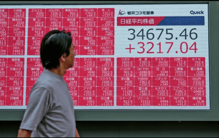 El alza en los precios del crudo es a raíz de la guerra en Oriente Medio. XINHUA