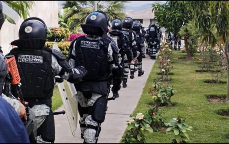 Más de 500 elementos federales y estatales realizaron operativo de revisión en el Ceinjure de Puerto Vallarta. CORTESÍA/Secretaría de Seguridad del Estado