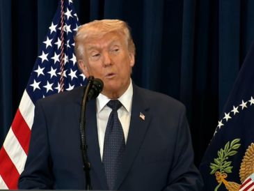 El mandatario aseguró que se encontraba evaluando tomar el control total del estrecho de Ormuz. EFE