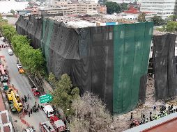 Trabajadores se encontraban realizando labores de demolición en el tercer nivel del inmueble cuando ocurrió el colapso. SUN/V. Rosas