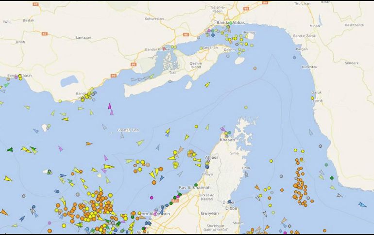 El estrecho de Ormuz concentra una quinta parte del tráfico marítimo de petróleo mundial. EFE/Vesselfinder.com