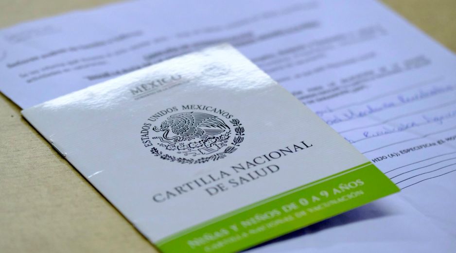 La Secretaría de Salud solicitó a las madres, padres y tutores tener a la mano la Cartilla Nacional de Salud de los menores para facilitar su revisión. ESPECIAL/Secretaría de Salud