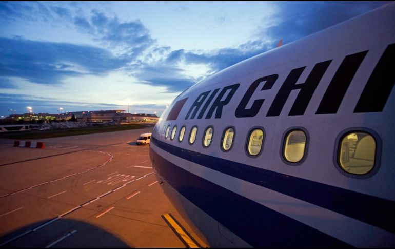 Entre los efectos más visibles están las afectaciones en aeropuertos y operadores de cruceros. EFE