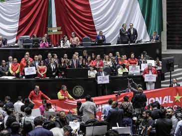 Morena deberá presentar el Plan B antes del 30 de abril. SUN/G. Pano