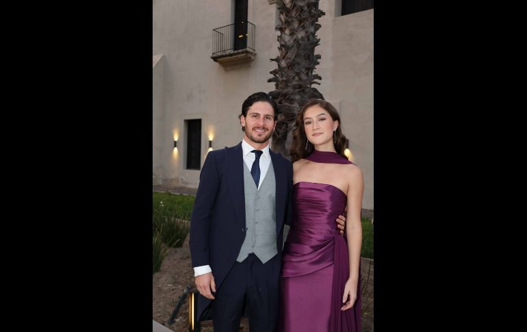 Eduardo Flores Loyo y Ximena Morales Méndez. GENTE BIEN JALISCO / E. Escamilla