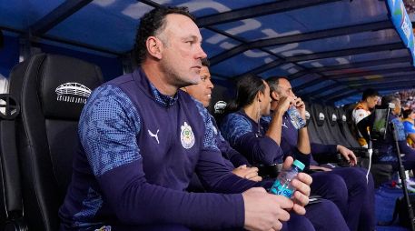 El jugador habría intentado acercarse tanto a la directiva como al entrenador Gabriel Milito para solicitar una conversación directa. IMAGO7.