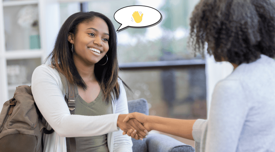 De acuerdo con la Real Academia Española (RAE), la forma más común y recomendada dentro del español estándar es 