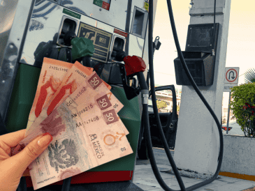 Estas son algunas recomendaciones y hábitos que los conductores pueden adoptar para optimizar el consumo del combustible. EL INFORMADOR/ARCHIVO