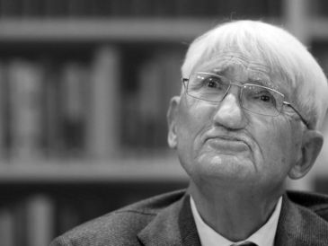 A Habermas se le recuerda, sobre todo, por sus vínculos con la ciudad de Fráncfort, en el oeste alemán, donde hizo carrera como pensador e investigador social. EFE / ARCHIVO