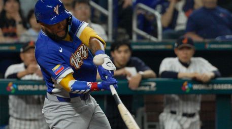 para ambos equipos, sería la primera vez en clasificarse a una final del Clásico Mundial. EFE/ A. Boal.