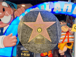 Con el paso de los años, Dr. Simi se ha convertido en una figura ampliamente reconocida dentro y fuera de México.  X/@CarloJacu