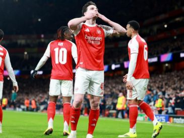 Los Gunners vencen 2-0 en casa al Bayer Leverkusen y mantienen su buena racha en la temporada. EFE/ N. HALL