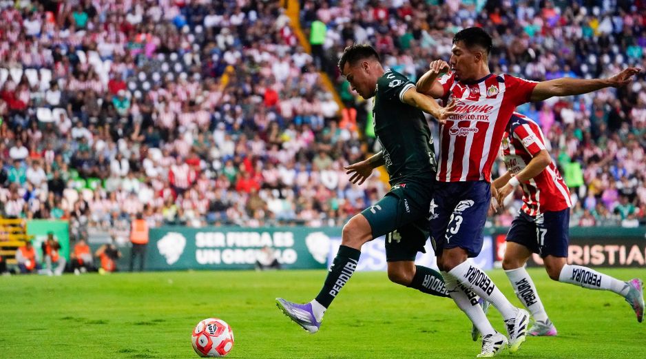 Chivas se medirá ante León, con la mira puesta en extender su racha invicta en casa y acercarse al liderato del torneo. IMAGO7.