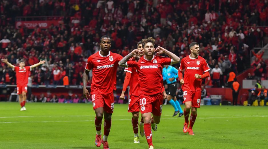 Jesús Angulo hizo un doblete en la victoria de los Diablos. IMAGO7/A. Hernández