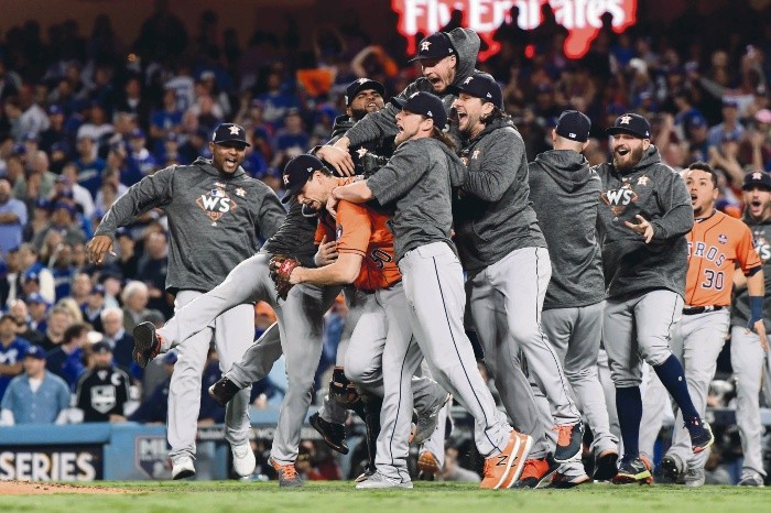 World Series - Houston Astros v Los Angeles Dodgers - Game Seven - LOS ANGELES, CA - NOVEMBER 01: The Houston Astros celebrate defeating the Los Angeles Dodgers 5-1 in game seven to win the 2017 World Series at Dodger Stadium on November 1, 2017 in Los Angeles, California.   Harry How/Getty Images/AFP== FOR NEWSPAPERS, INTERNET, TELCOS & TELEVISION USE ONLY == SPO-BBO-BBA-BBN-WORLD-SERIES---HOUSTON-ASTROS-V-LOS-ANGELES-DODG - No more than 7 images from any single MLB game, workout, activity or event may be used (including online and on apps) while that game, activity or event is in progress.== FOR NEWSPAPERS, INTERNET, TELCOS & TELEVISION USE ONLY ==