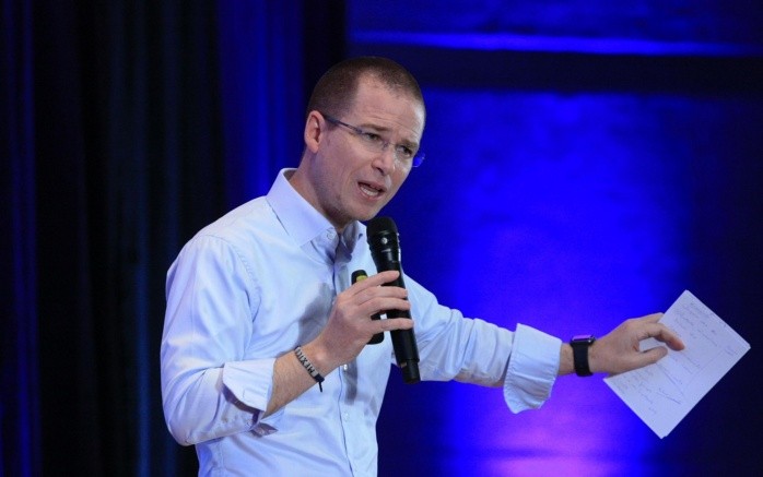 Anaya estuvo este martes en Guadalajara con estudiantes del CUCEA. SUN/J. Mendoza