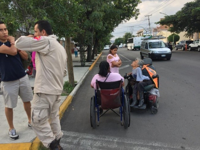José Magdaleno Montoya lamentó la espera de más tres horas.