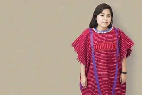 Sara Yessica Martínez Flores, Estudiante oaxaqueña de origen triki, sobresale en la licenciatura en Telemática del CUCosta en calificaciones y becas obtenidas. Foto: LA GACETA / F. Velázquez