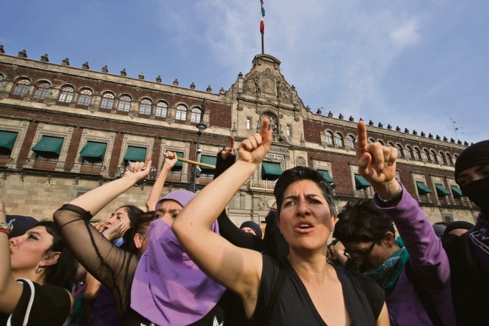 200308129. Ciudad de México, 8 Mar 2020 (Notimex- Paola Hidalgo).- En el marco del Día Internacional de la Mujer, colectivos feministas Marchan desde el monumento a la revolución hacia el zócalo o. Ciudad de México 08 de marzo de 2020. NOTIMEX/FOTO/ PAOLA HIDALGO/PHG/POL/VPG Marcha feminista 8M