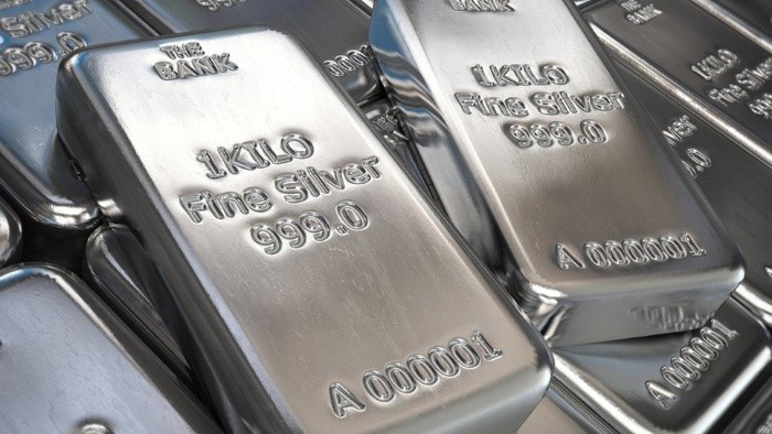 El efecto GameStop: por que el precio de la plata llego a su nivel mas alto en 8 años noticias-55893625 Barras de plata